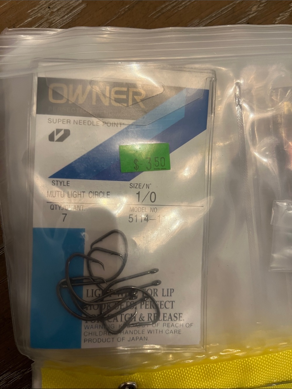 Fishing hooks bundle - Picture 2 of 15